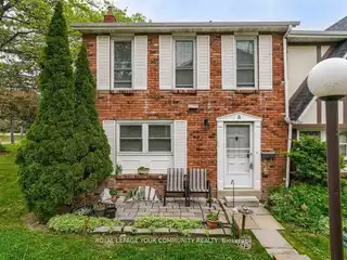 2226 Upper Middle Rd [W8114398]
