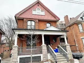 28 Eastbourne Ave [X7360986]
