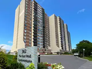 362 The East Mall Rd [W8046314]