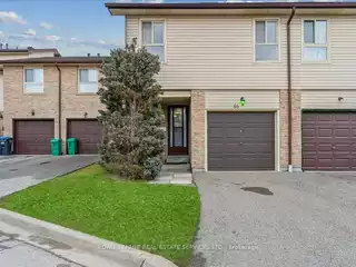 56 Collins Cres N [W8125188]
