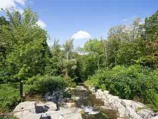 7095 Guelph Line [W8088854]